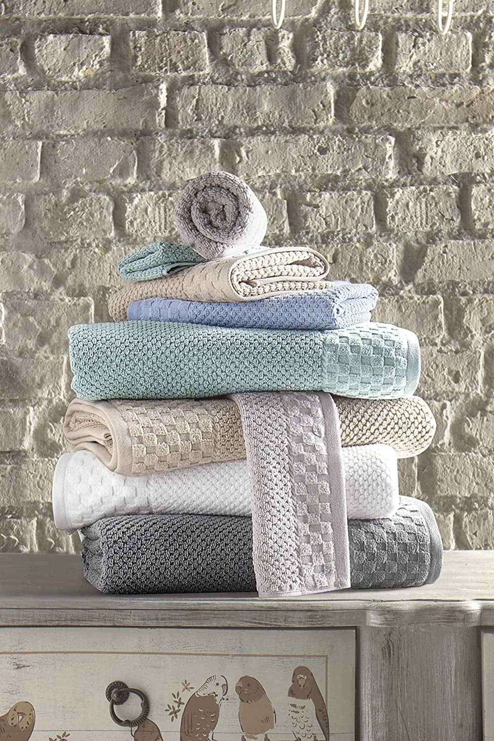 - Soft Textured and Quick Dry - 6 Piece Luxury White Towels for Bathroom - 100% Turkish Cotton - 2 Bath Towels, 2 Washcloths and 2 Hand Towels Set